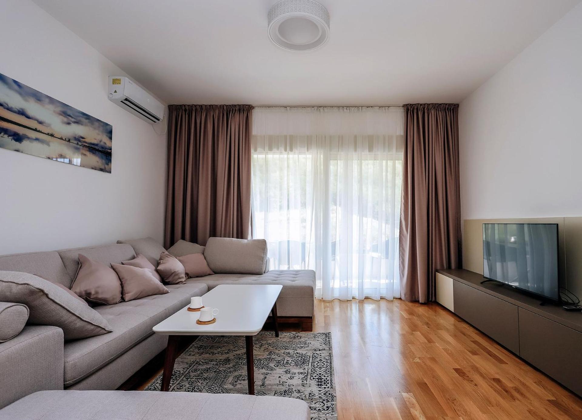 Status-M Apartments Bečići Luaran gambar