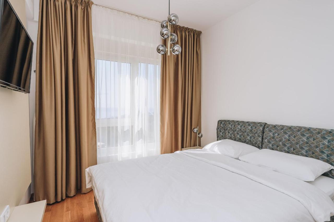 Status-M Apartments Bečići Luaran gambar
