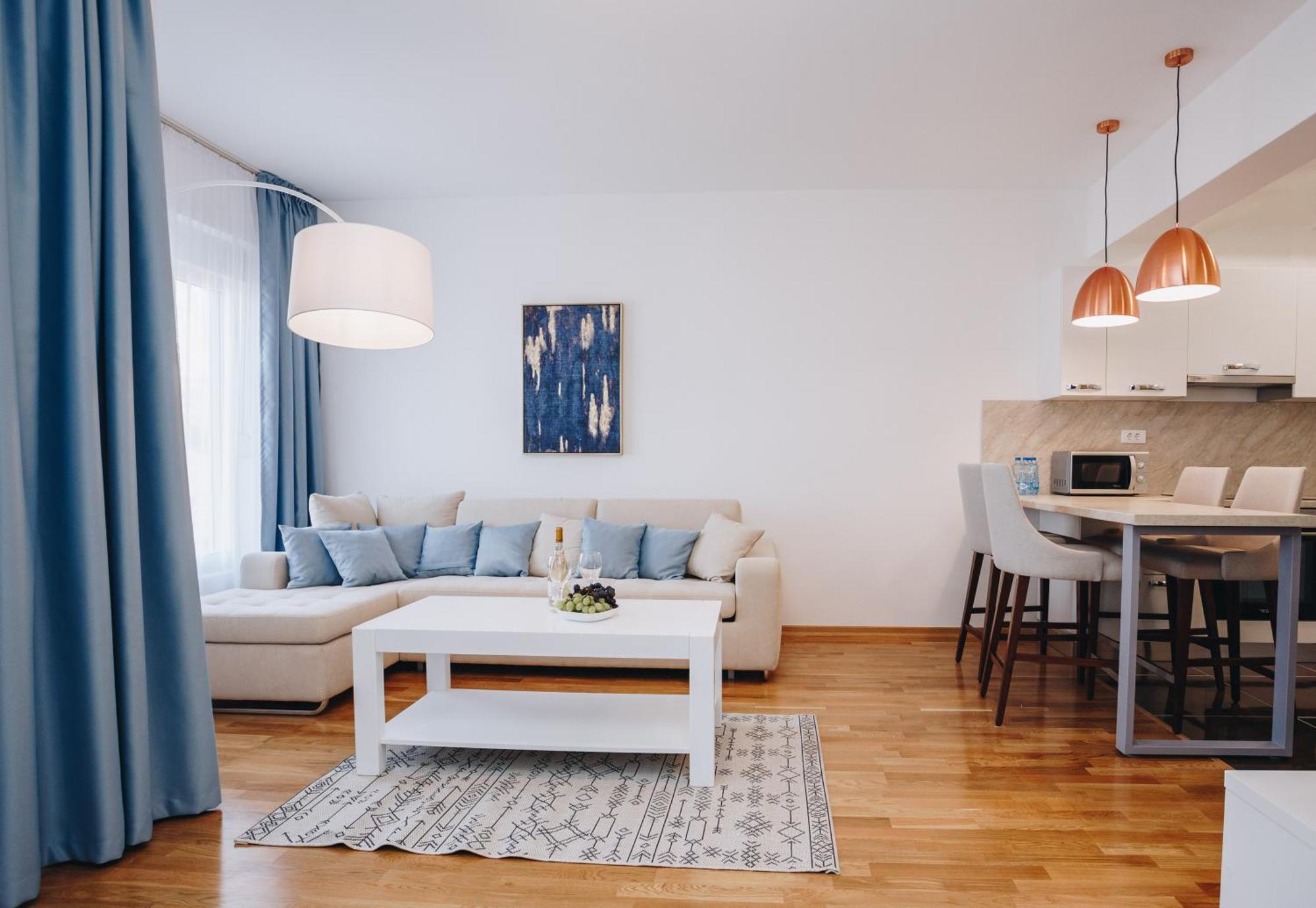 Status-M Apartments Bečići Luaran gambar