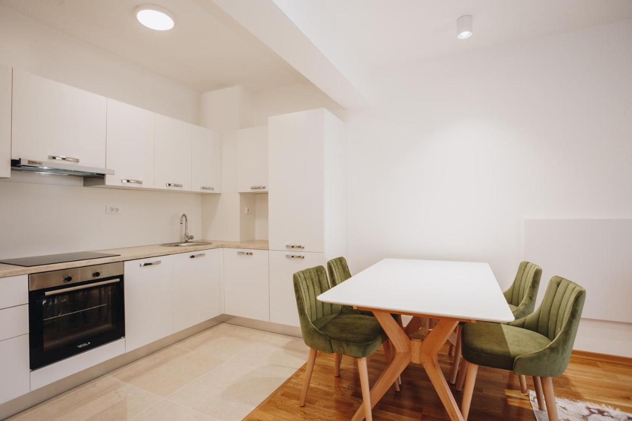 Status-M Apartments Bečići Luaran gambar