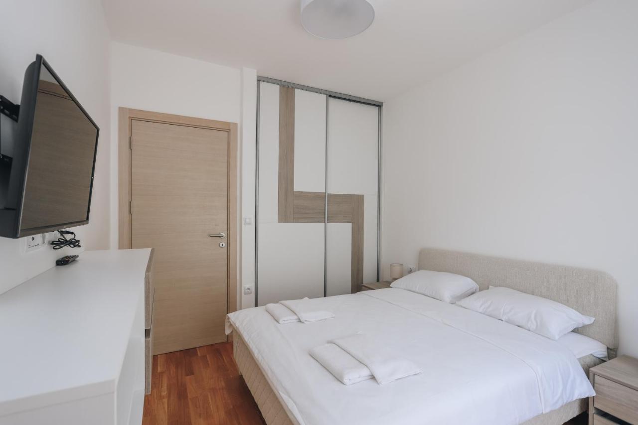 Status-M Apartments Bečići Luaran gambar