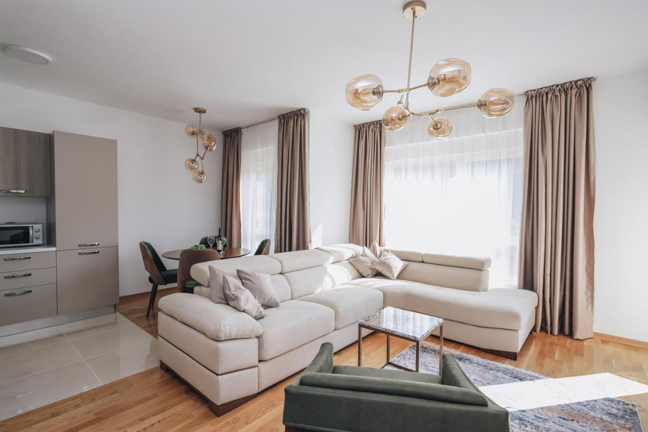 Status-M Apartments Bečići Luaran gambar
