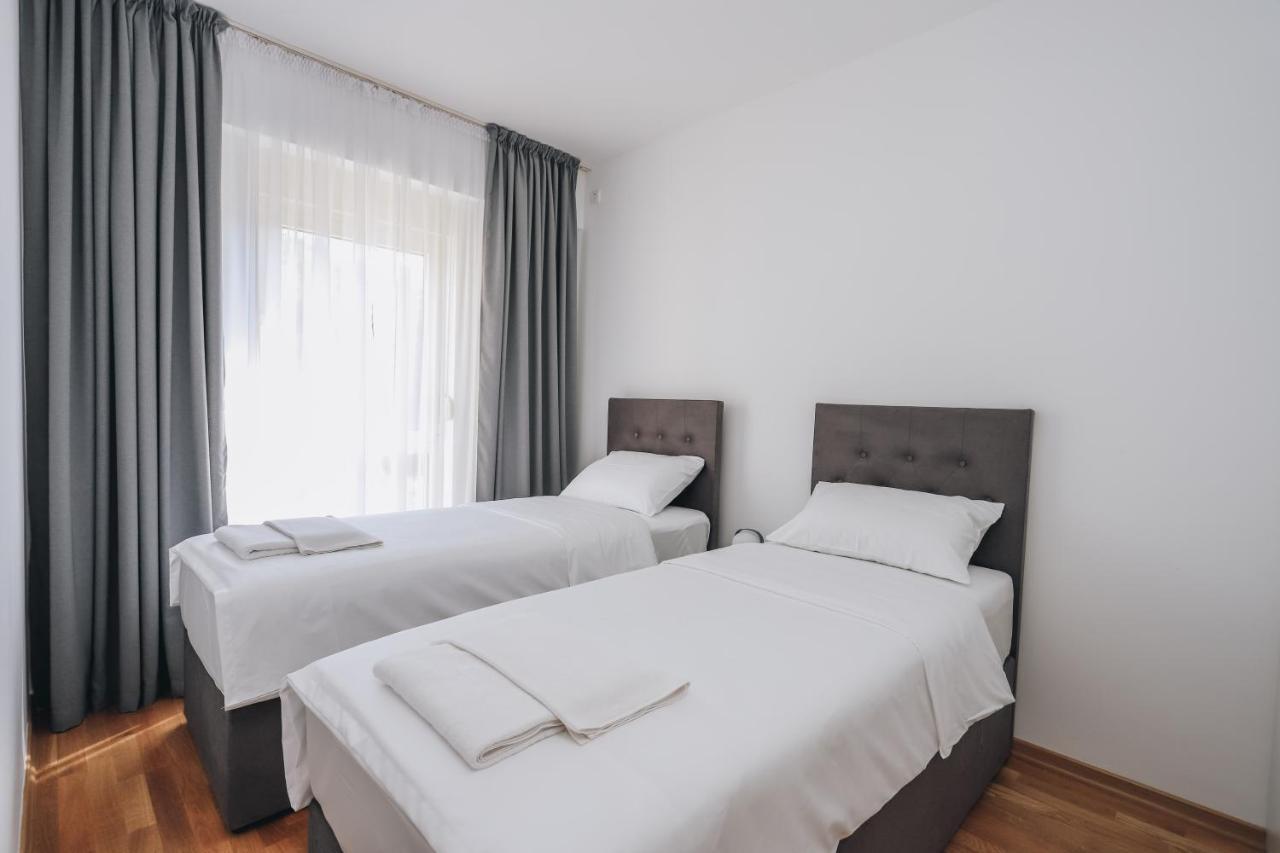 Status-M Apartments Bečići Luaran gambar